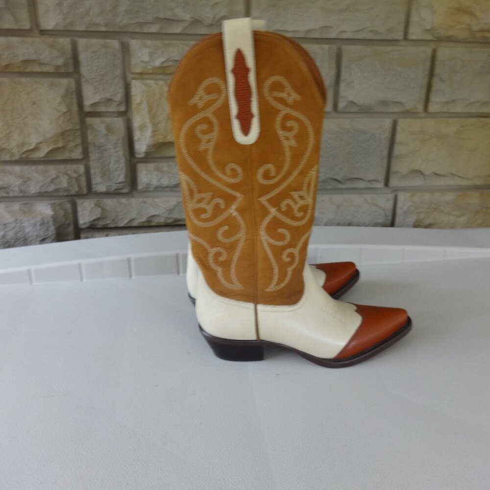Nine West Western boots women's size 5.5M, 3 tone leather, pointed toe, quality - Picture 2 of 15